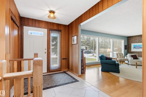 6308 131 Street Nw, Edmonton, AB - Indoor