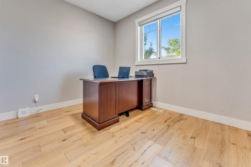 704 172 St Sw, Edmonton, AB - Indoor Photo Showing Office