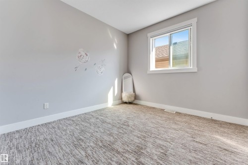 704 172 St Sw, Edmonton, AB - Indoor Photo Showing Other Room