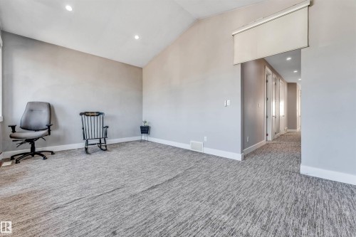 704 172 St Sw, Edmonton, AB - Indoor Photo Showing Other Room