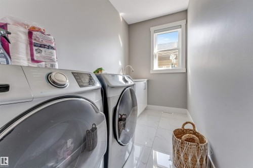704 172 St Sw, Edmonton, AB - Indoor Photo Showing Laundry Room