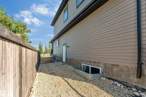 704 172 St Sw, Edmonton, AB - Outdoor With Exterior