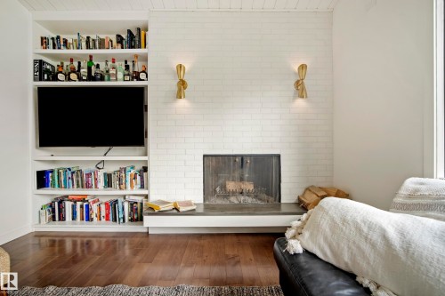 7008 91 Avenue Nw, Edmonton, AB - Indoor With Fireplace