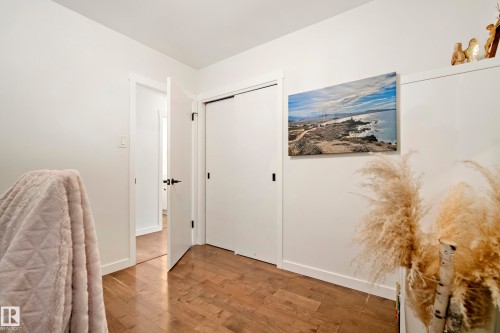 7008 91 Avenue Nw, Edmonton, AB - Indoor Photo Showing Other Room