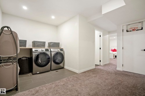7008 91 Avenue Nw, Edmonton, AB - Indoor Photo Showing Laundry Room