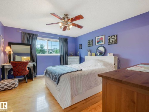 4031 38 Street Nw, Edmonton, AB - Indoor Photo Showing Bedroom