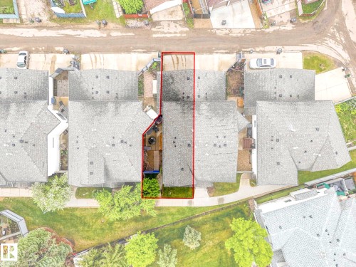 4031 38 Street Nw, Edmonton, AB - 