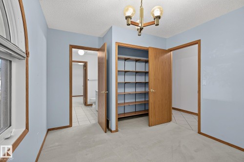5814 181 Street Nw, Edmonton, AB - Indoor Photo Showing Other Room