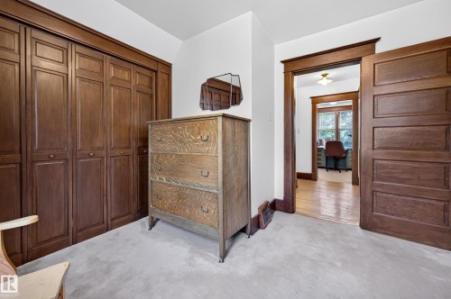 9662 85 Avenue Nw, Edmonton, AB - Indoor Photo Showing Other Room