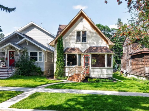 9662 85 Avenue Nw, Edmonton, AB - Outdoor With Facade