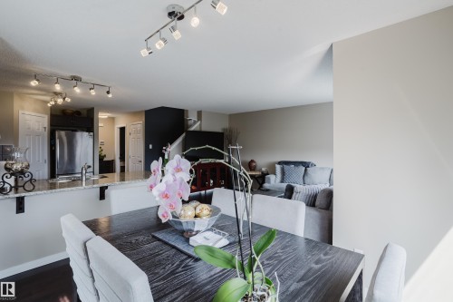 16345 134 Street Nw, Edmonton, AB - Indoor Photo Showing Dining Room