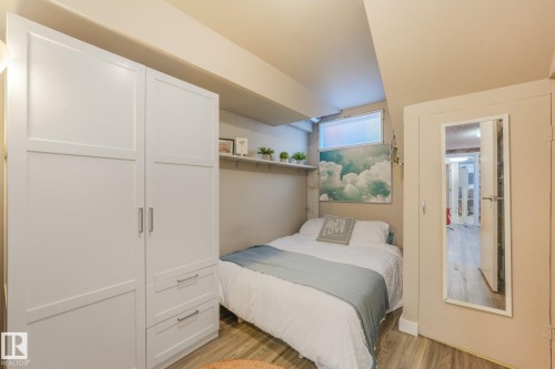 14115 70 Street Nw, Edmonton, AB - Indoor
