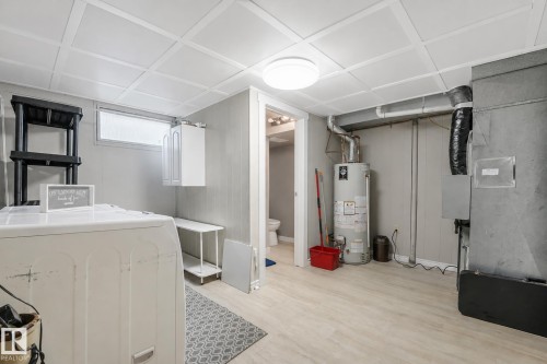 14115 70 Street Nw, Edmonton, AB - Indoor Photo Showing Laundry Room