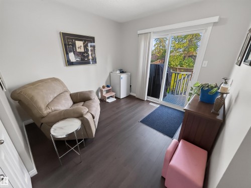 12 Mathias Avenue, Spruce Grove, AB - Indoor Photo Showing Living Room