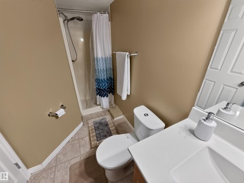 12 Mathias Avenue, Spruce Grove, AB - Indoor Photo Showing Bathroom