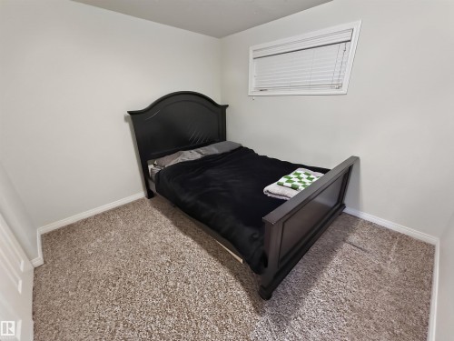12 Mathias Avenue, Spruce Grove, AB - Indoor Photo Showing Bedroom