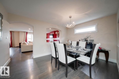 3343 21 Avenue Nw, Edmonton, AB - Indoor Photo Showing Dining Room