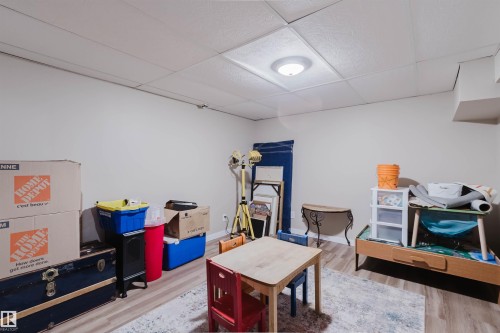10946 Beaumaris Road Nw, Edmonton, AB - Indoor