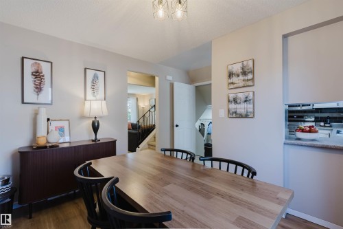 10946 Beaumaris Road Nw, Edmonton, AB - Indoor Photo Showing Other Room