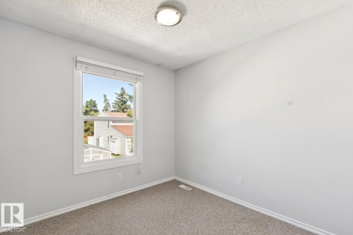 6356 184 Street Nw, Edmonton, AB - Indoor Photo Showing Other Room
