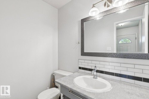 6356 184 Street Nw, Edmonton, AB - Indoor Photo Showing Bathroom
