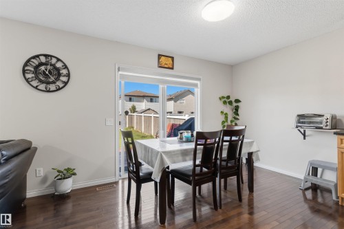 3760 12 Street Nw, Edmonton, AB - Indoor Photo Showing Dining Room