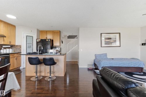 3760 12 Street Nw, Edmonton, AB - Indoor Photo Showing Kitchen