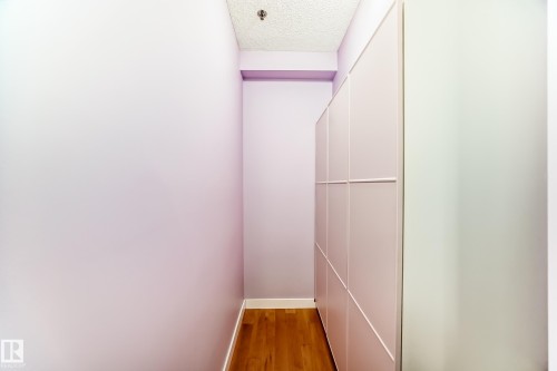 #211 9750 94 St Nw, Edmonton, AB - Indoor