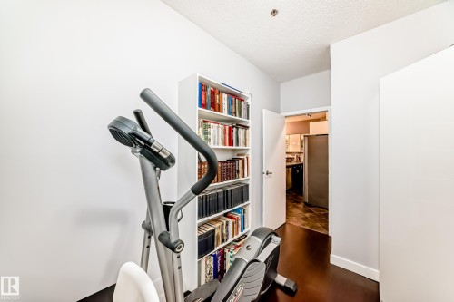 #211 9750 94 St Nw, Edmonton, AB - Indoor