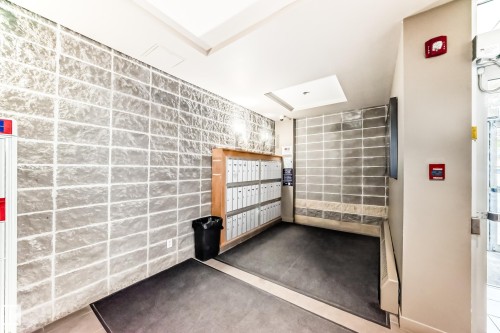 #211 9750 94 St Nw, Edmonton, AB - Indoor