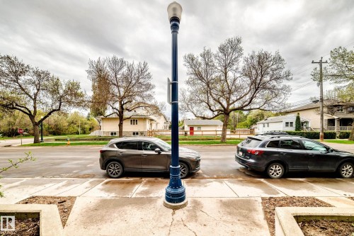 #211 9750 94 St Nw, Edmonton, AB - Outdoor