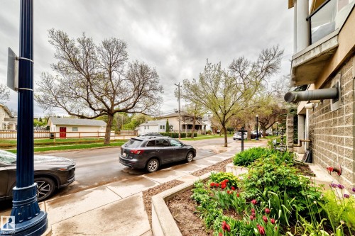 #211 9750 94 St Nw, Edmonton, AB - Outdoor
