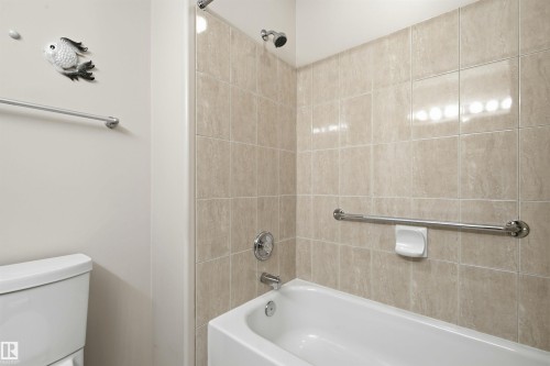 #10 9 Dechene Rd Nw, Edmonton, AB - Indoor Photo Showing Bathroom