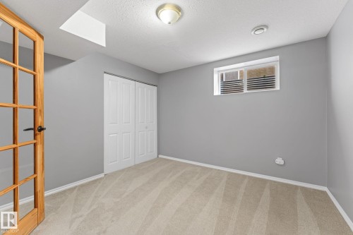 173 Castle Drive Nw, Edmonton, AB - Indoor Photo Showing Other Room