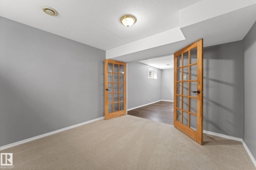 173 Castle Drive Nw, Edmonton, AB - Indoor Photo Showing Other Room