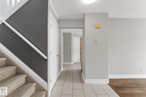 173 Castle Drive Nw, Edmonton, AB - Indoor Photo Showing Other Room