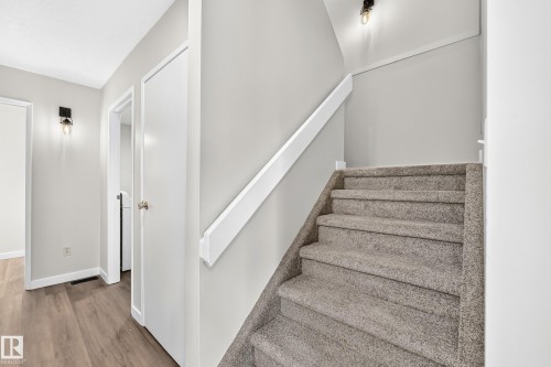 #6 1820 56 St Nw, Edmonton, AB - Indoor Photo Showing Other Room