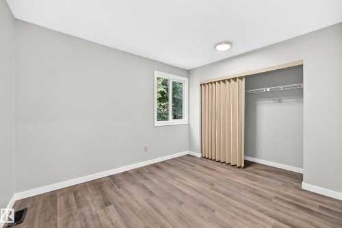#6 1820 56 St Nw, Edmonton, AB - Indoor Photo Showing Other Room