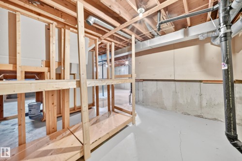 #6 1820 56 St Nw, Edmonton, AB - Indoor