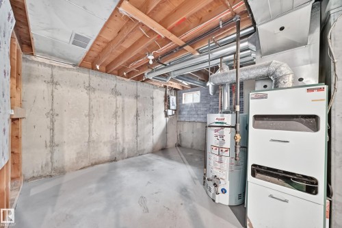 #6 1820 56 St Nw, Edmonton, AB - Indoor Photo Showing Basement