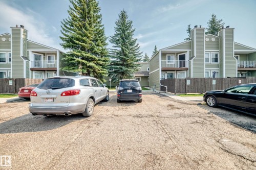 #6 1820 56 St Nw, Edmonton, AB - Outdoor
