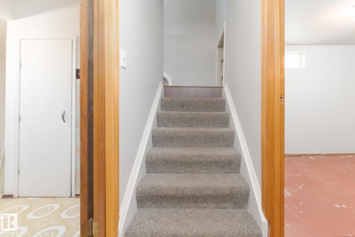 63 Waverley Crescent, Spruce Grove, AB - Indoor Photo Showing Other Room
