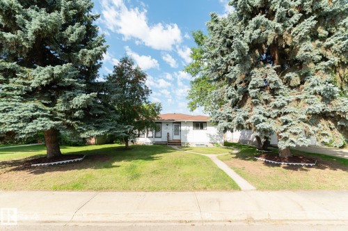 63 Waverley Crescent, Spruce Grove, AB - Outdoor