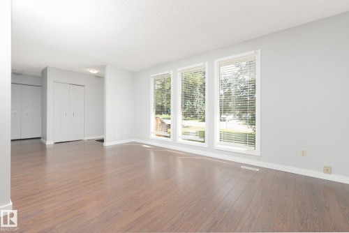 63 Waverley Crescent, Spruce Grove, AB - Indoor Photo Showing Other Room