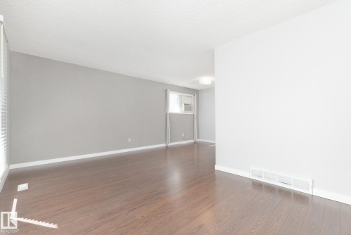 63 Waverley Crescent, Spruce Grove, AB - Indoor Photo Showing Other Room