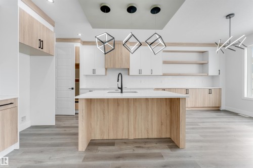 4310 36 St, Beaumont, AB - Indoor Photo Showing Kitchen
