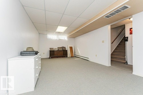 4 Jubilee Drive, Fort Saskatchewan, AB - Indoor