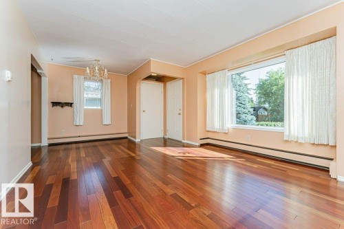 4 Jubilee Drive, Fort Saskatchewan, AB - Indoor Photo Showing Other Room