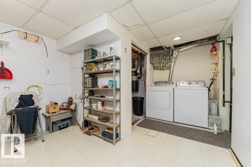 4 Jubilee Drive, Fort Saskatchewan, AB - Indoor Photo Showing Laundry Room