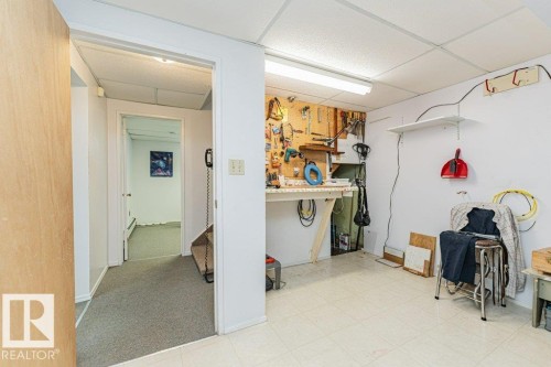 4 Jubilee Drive, Fort Saskatchewan, AB - Indoor